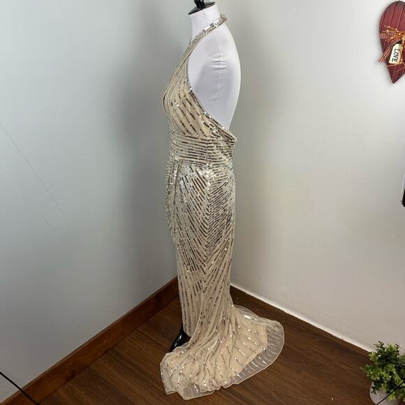 Mac Duggal Silver Embellished Keyhole Halter Strap Draped Gown Size 10 $498 5650 - Picture 9 of 12